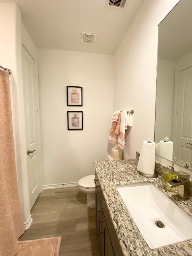 Luxe Three Story Duplex Near Downtown & Med Center Villa Houston Luaran gambar